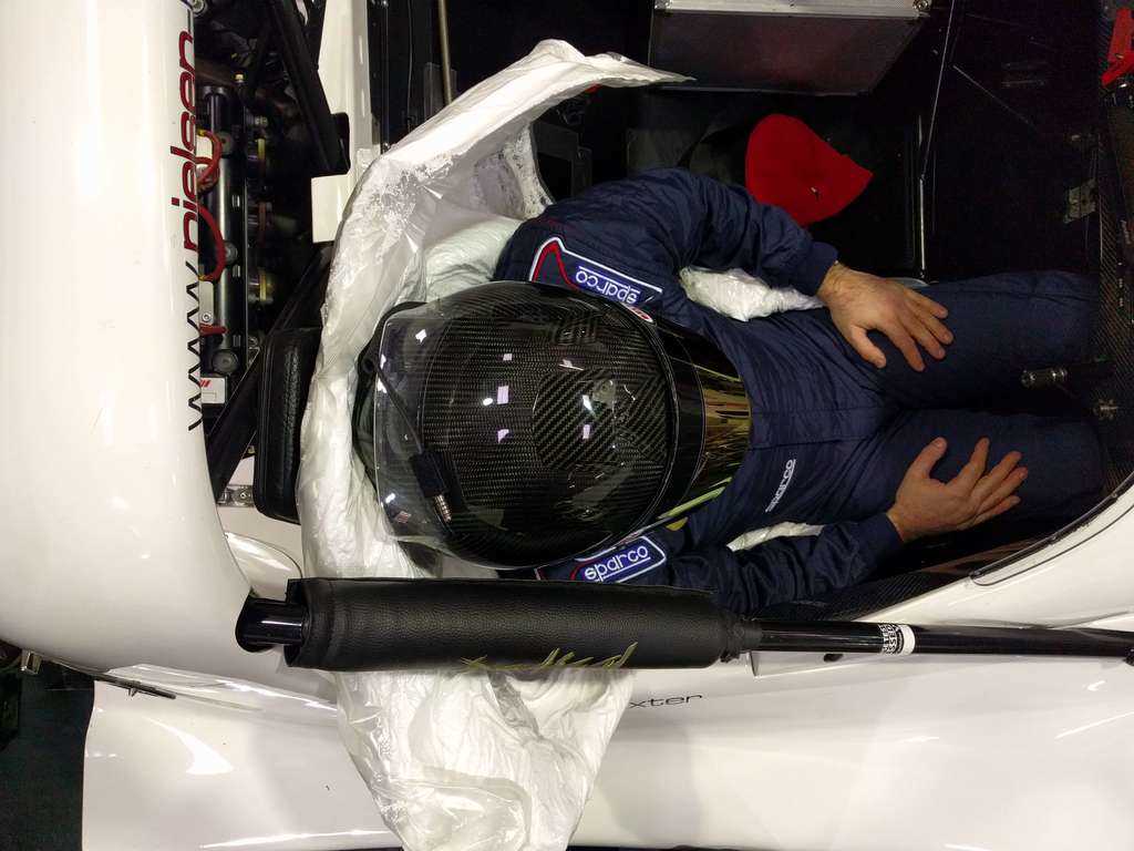 Fitting a Race Seat with Schroth iNDi Seat