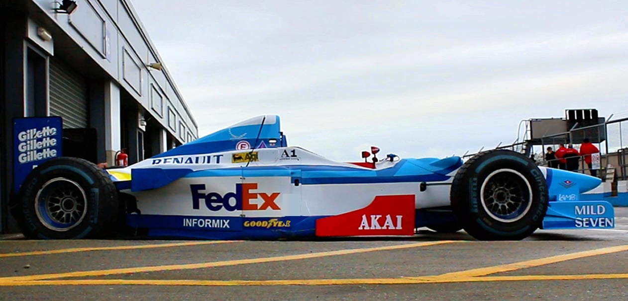 What’s It like to Drive an F1 Car? 1997 Benetton Test (Video)